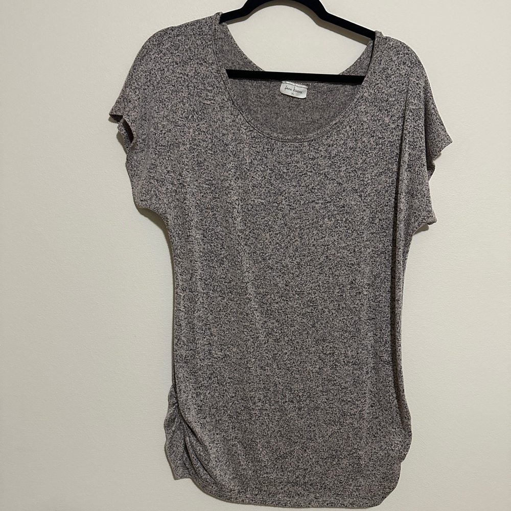 ♻️Free Kisses Heathered Gray Tunic